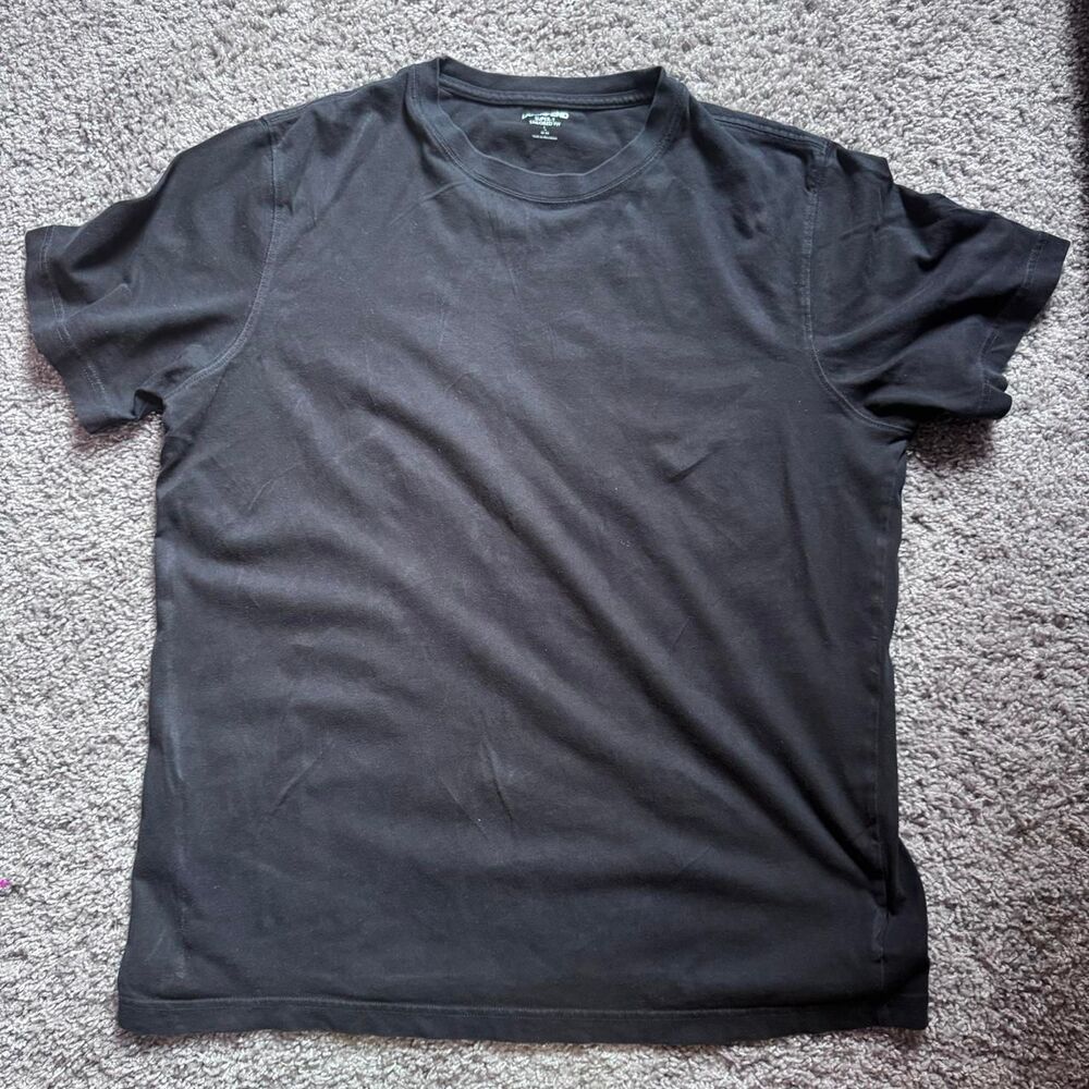 Lands-end Men's Black and Grey T-shirt